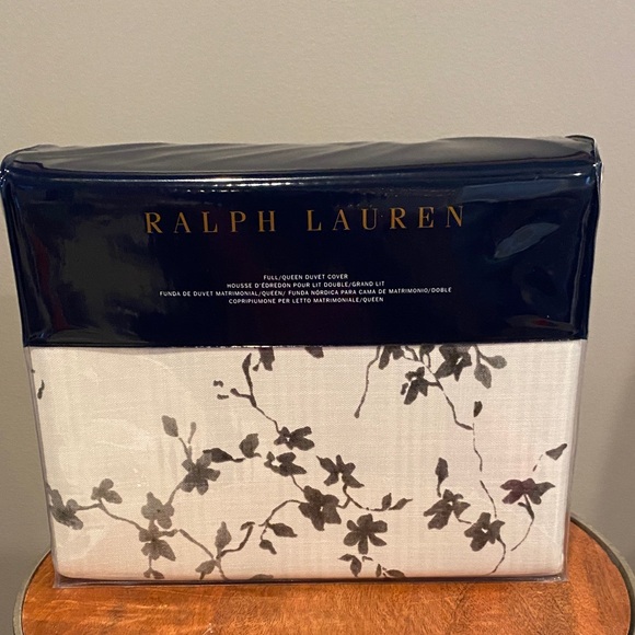 Ralph Lauren Other - Ralph Lauren Black and White Floral Duvet Cover